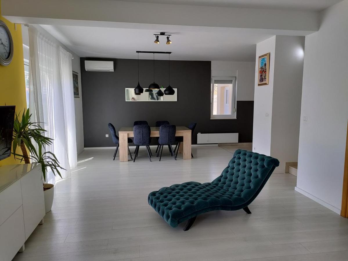 포드스트라나 Magi House With Pool 아파트 외부 사진
